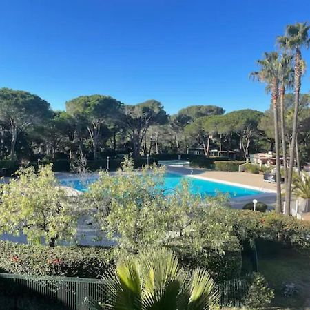 Bel Appartement Vue Sur Piscine 1 Chambre Fermee Et 1 Espace Cabine Saint-Raphaël Zewnętrze zdjęcie