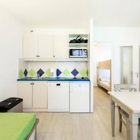 Bel Appartement Vue Sur Piscine 1 Chambre Fermee Et 1 Espace Cabine Saint-Raphaël Zewnętrze zdjęcie